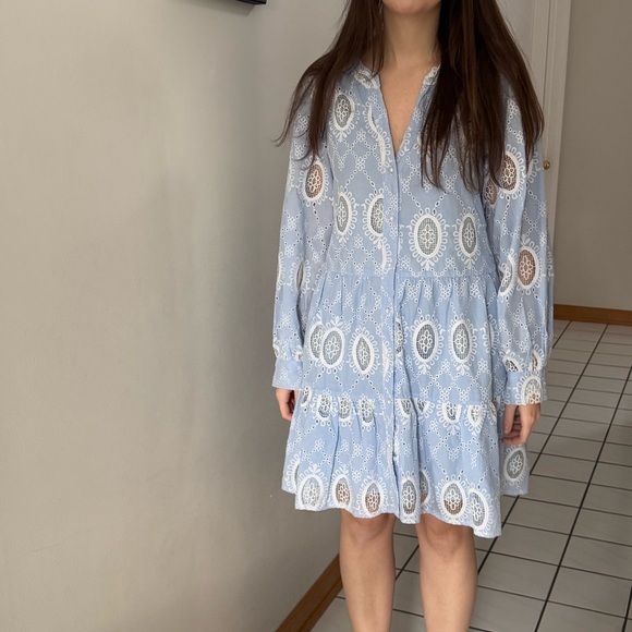 Elegant Blue Patterned Dress - Picture 1 of 2